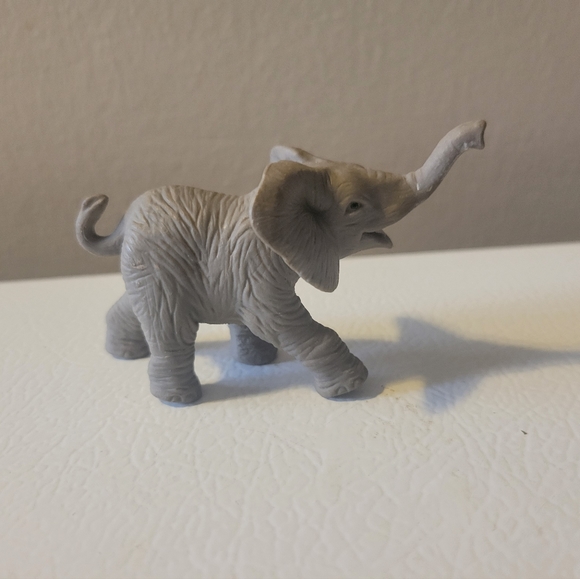 Safari Ltd Elephant Figures - Picture 5 of 10